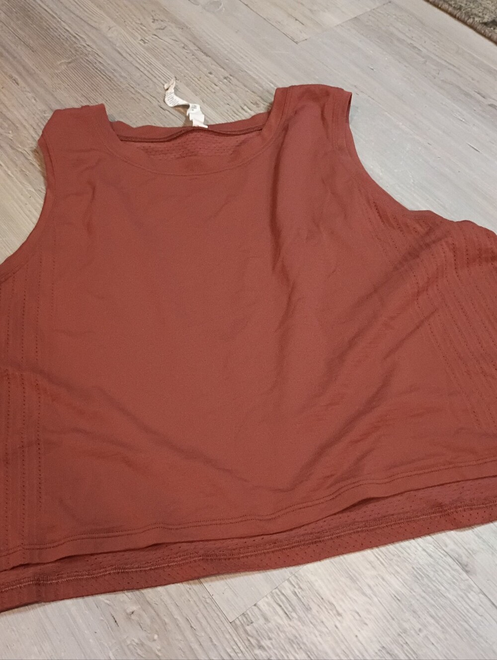 Lululemon - Picture 2 of 7